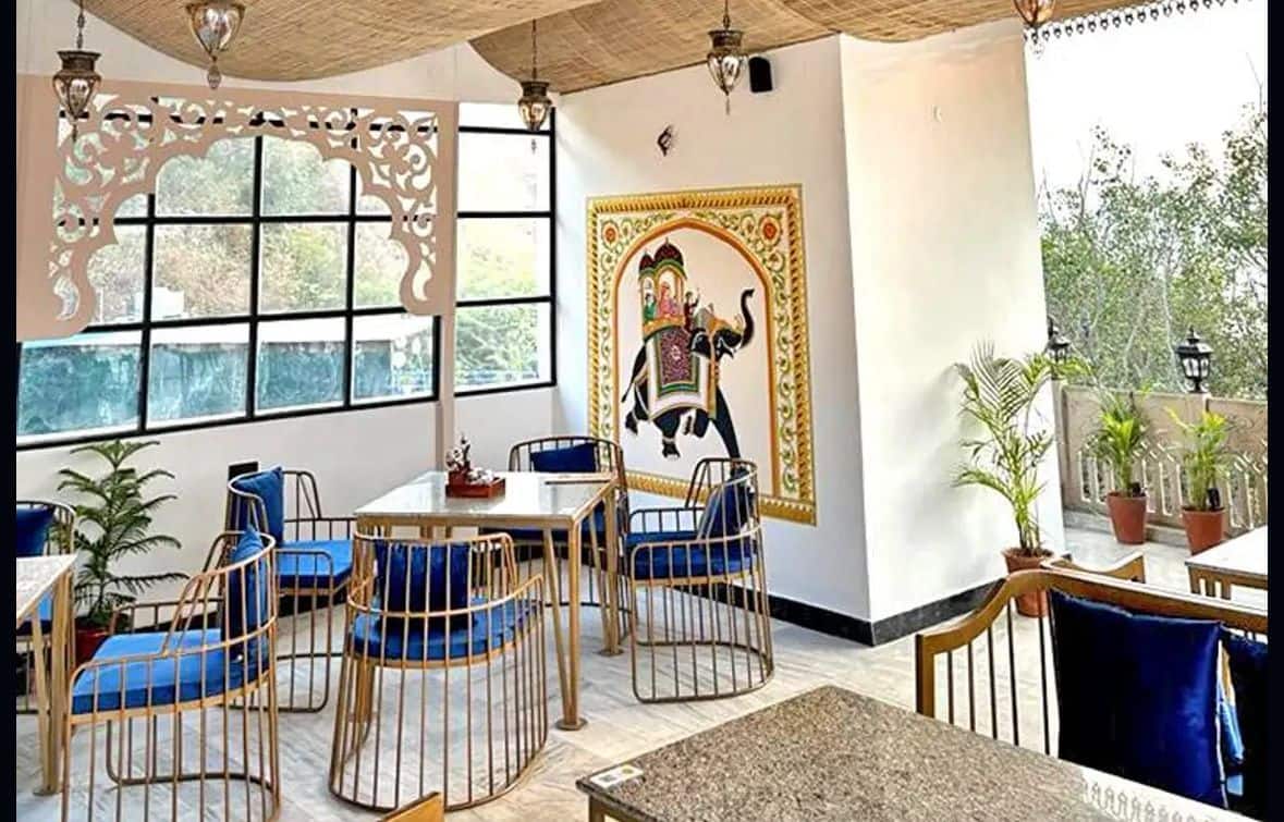 Restaurant image