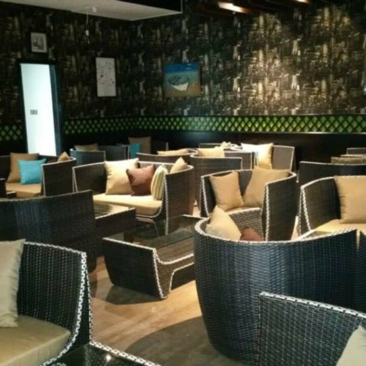 Photos of Oakks Walk Restaurant and Cafe, Pictures of Oakks Walk