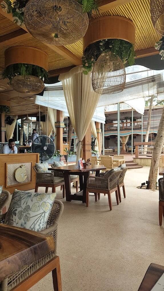 pet friendly places, pet friendly cafes, pet friendly dining, dog friendly restaurants, dog friendly cafes - Gypsea Beach Club - img4