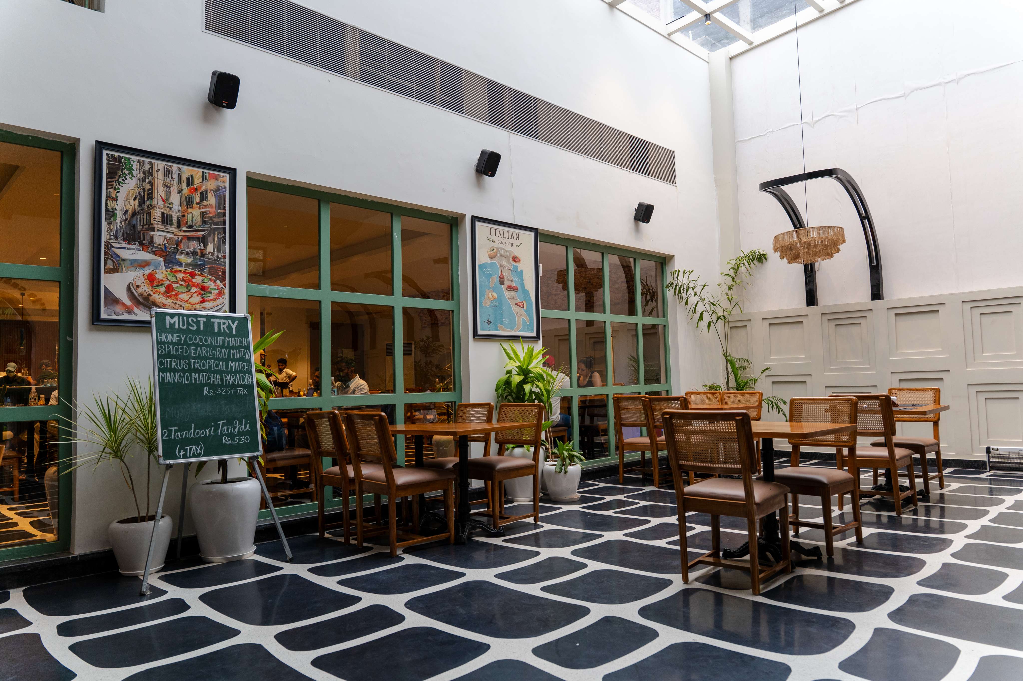 coffee places near me, cafe nearby, coffee house near me, cafes with wifi, coffee places - The Autumn House - img5