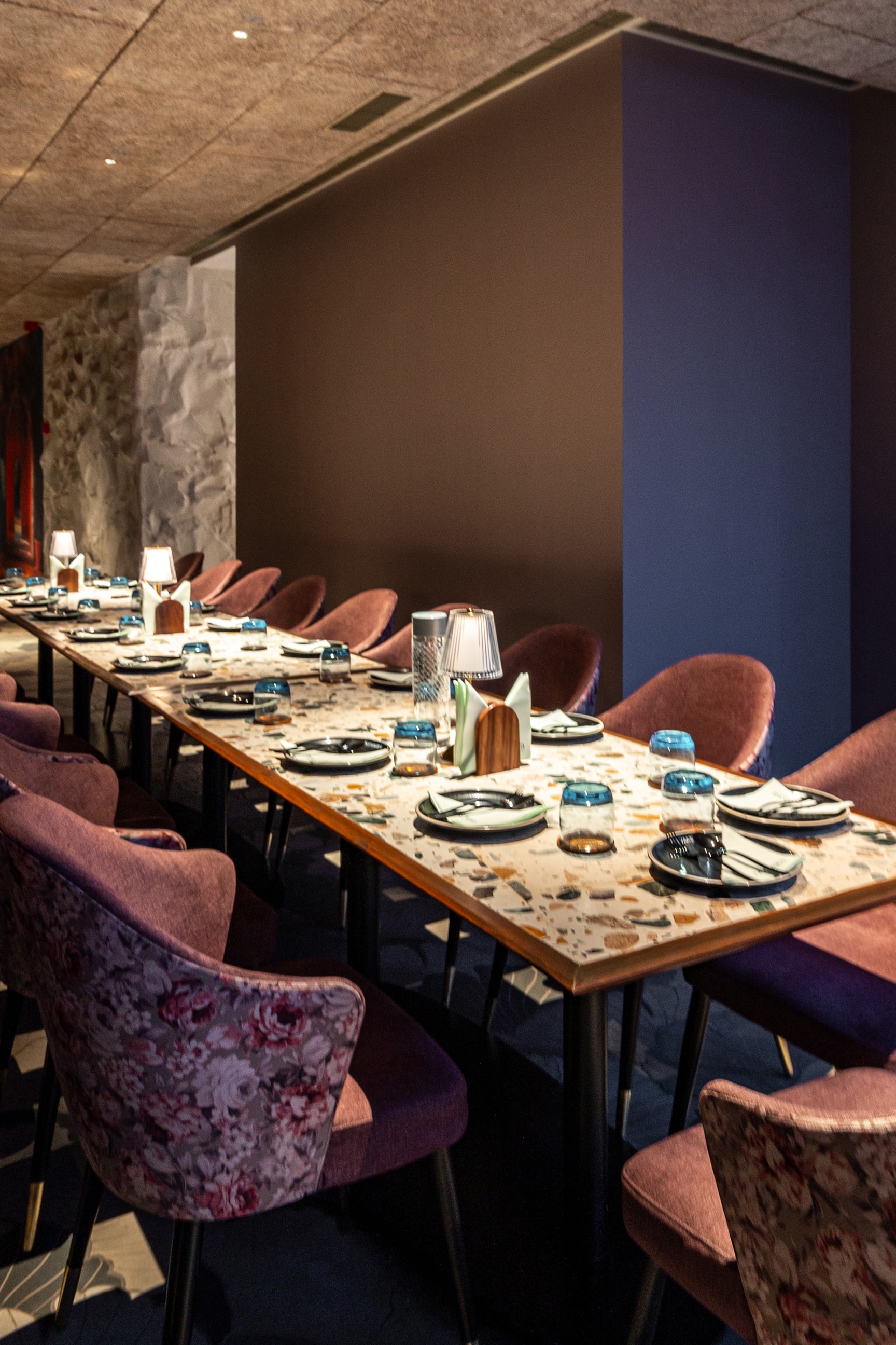 late night restaurants, late night food, late night dining, 24 hour restaurants, midnight food, late night cafes, night cafes, late night eateries, late night bars - Novaara - img5