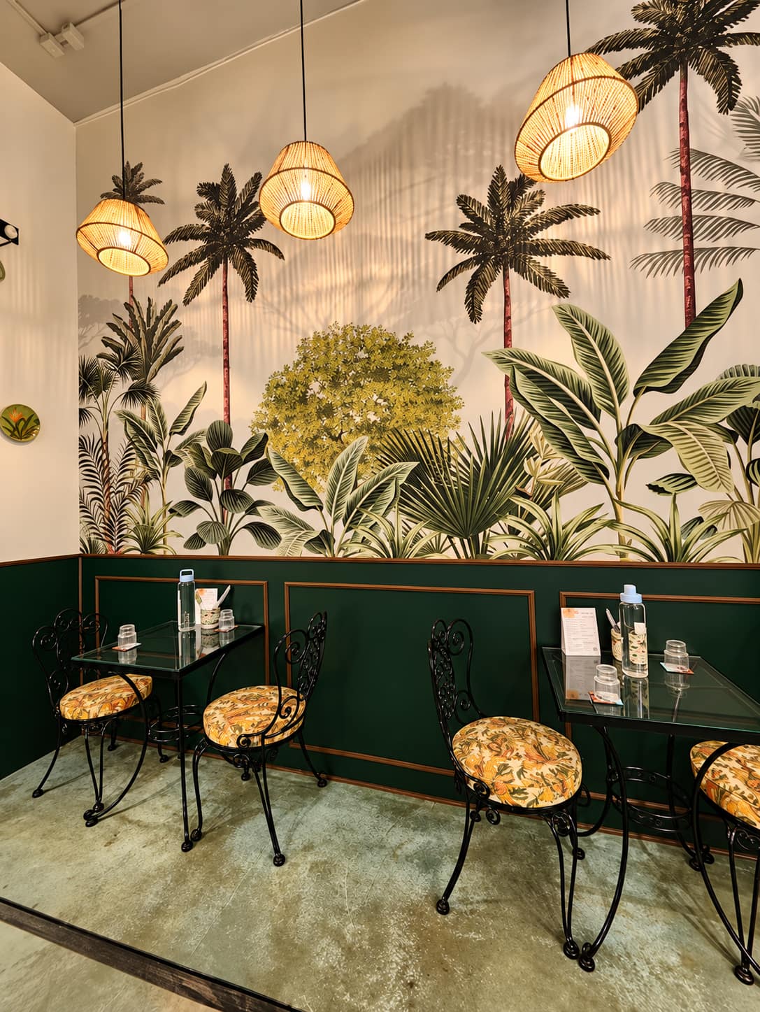 matcha, matcha cafes, matcha latte, matcha drinks, matcha desserts, japanese cafes, green tea cafes, matcha beverages - Karma Kettle - img1