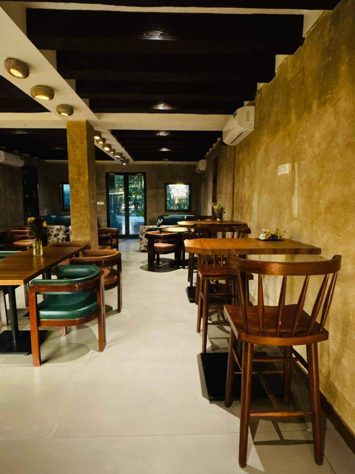 coffee places near me, cafe nearby, coffee house near me, cafes with wifi, coffee places - 7 Grams Cafe - img5