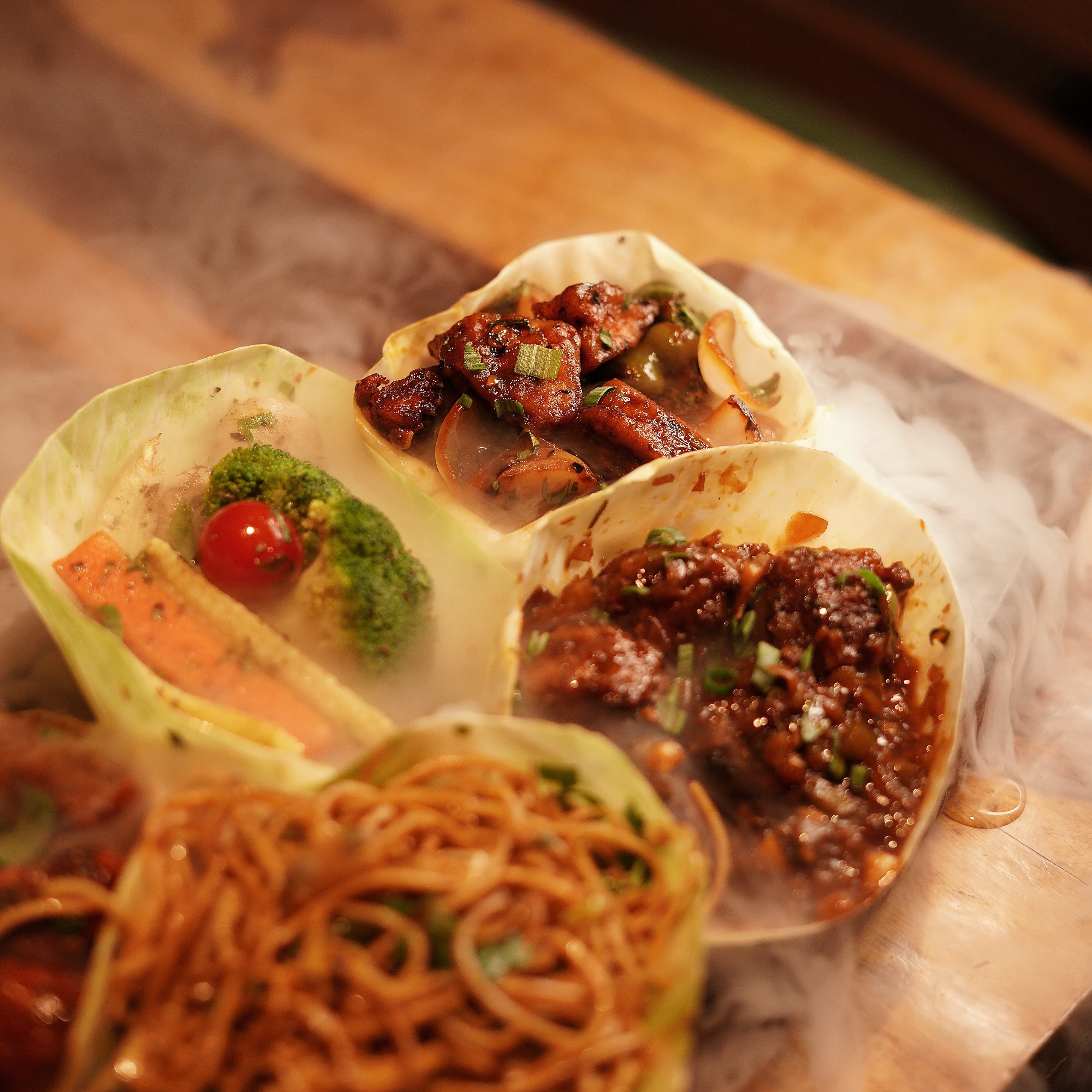 pet friendly cafes, pet friendly restaurants, dog friendly cafes, dog friendly restaurants, pet friendly dining, outdoor cafes, pet friendly dining spaces, cafes with pets, pet friendly brunch - Florence - Oriental Restaurant - img2
