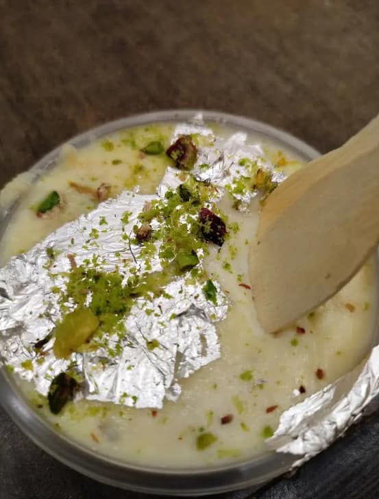 punjabi street food, punjabi food, street food, street snacks, chole bhature, amritsari kulcha, samosa, tikki, lassi - A-One Kulfa - img1