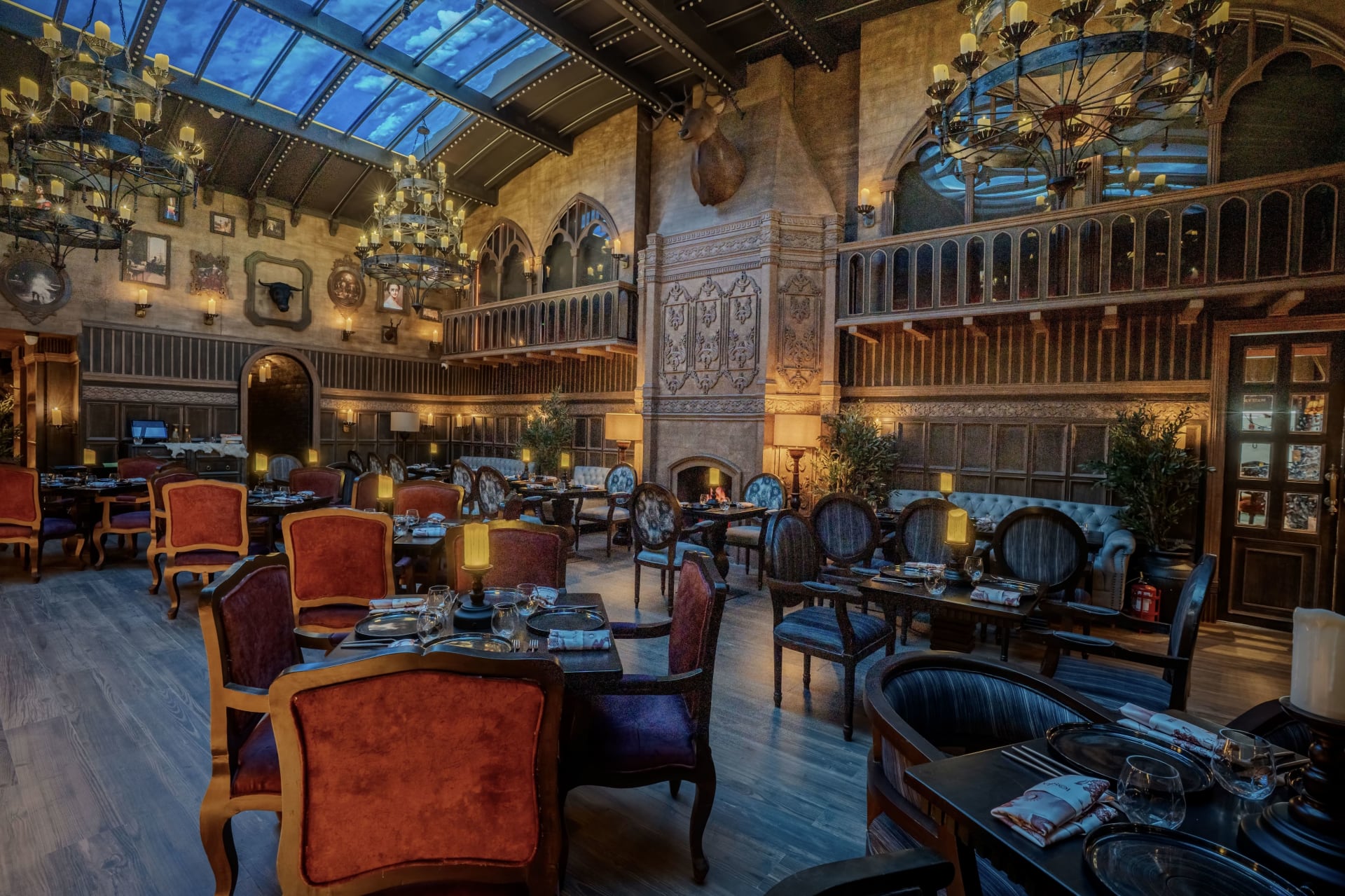 late night restaurants, late night food, late night dining, 24 hour restaurants, midnight food, late night cafes, night cafes, late night eateries, late night bars - Luna Et Sol - img1