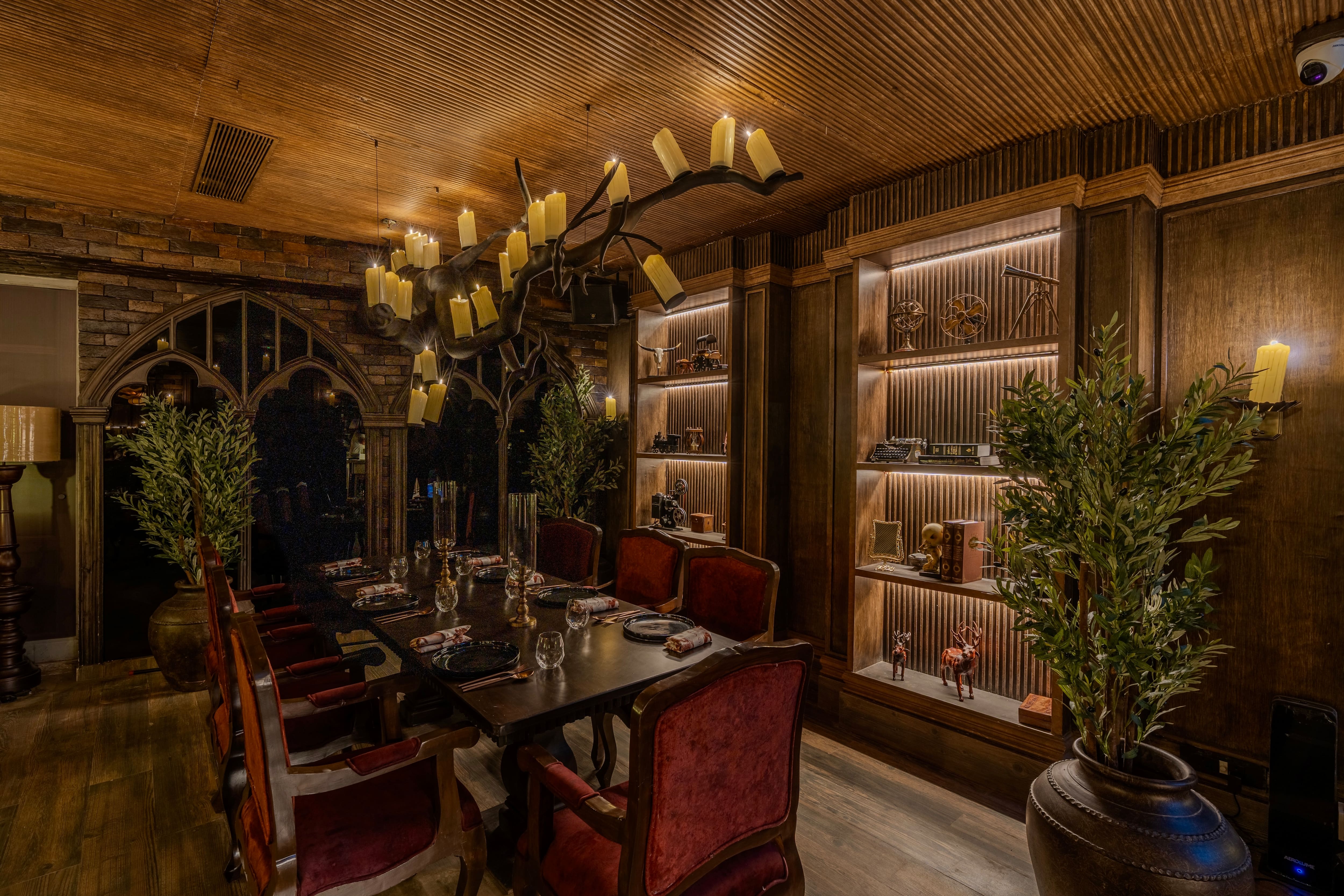 late night restaurants, late night food, late night dining, 24 hour restaurants, midnight food, late night cafes, night cafes, late night eateries, late night bars - Luna Et Sol - img3