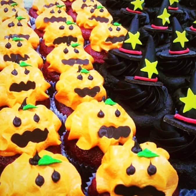 Hangout Cakes & More, Linking Road, Bandra West, Mumbai Zomato