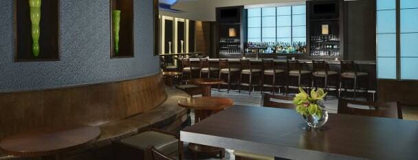 The Chartroom Bar And Lounge The Westin Harbour Castle