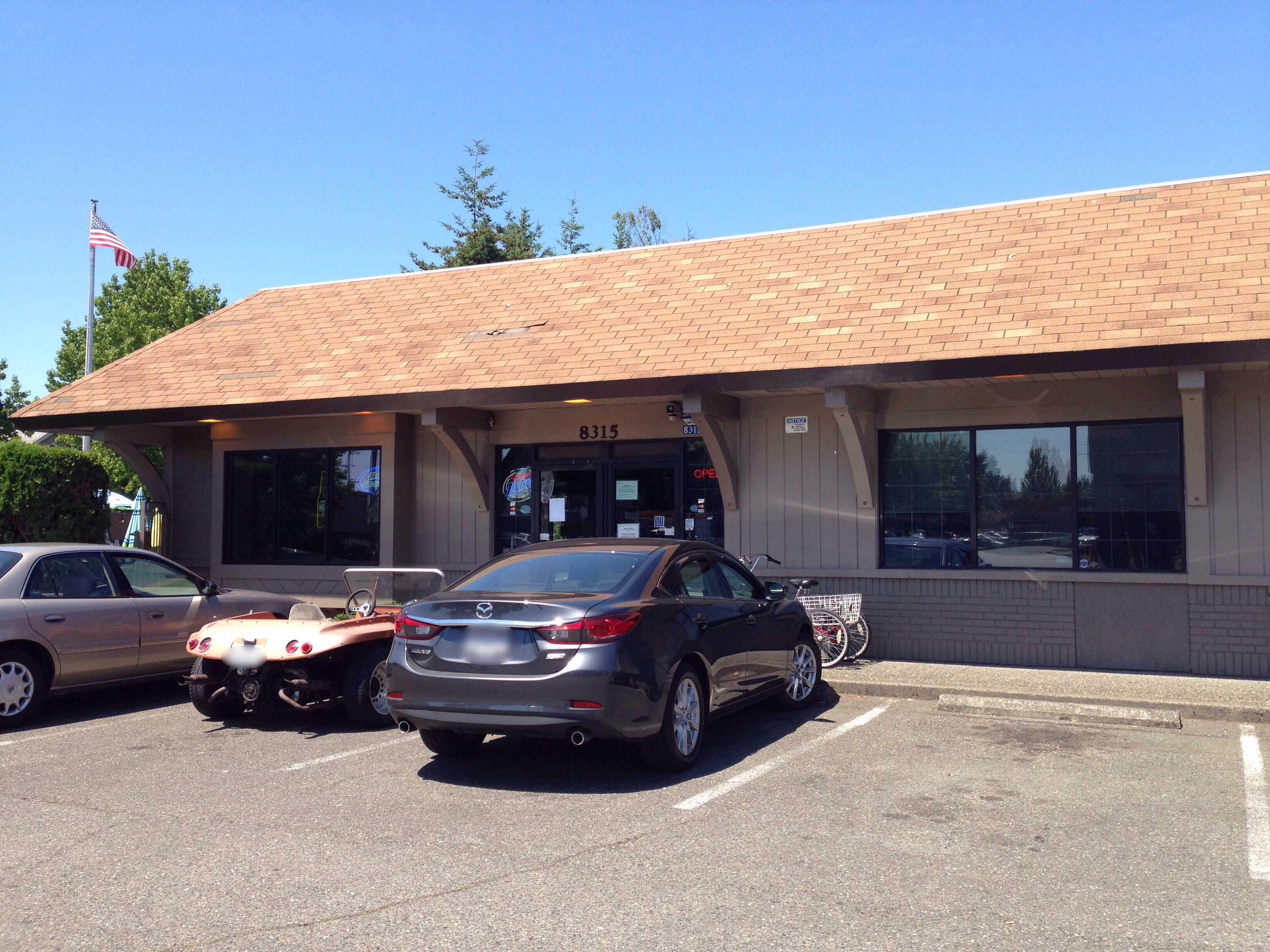 Fan Club, Lakewood, Lakewood