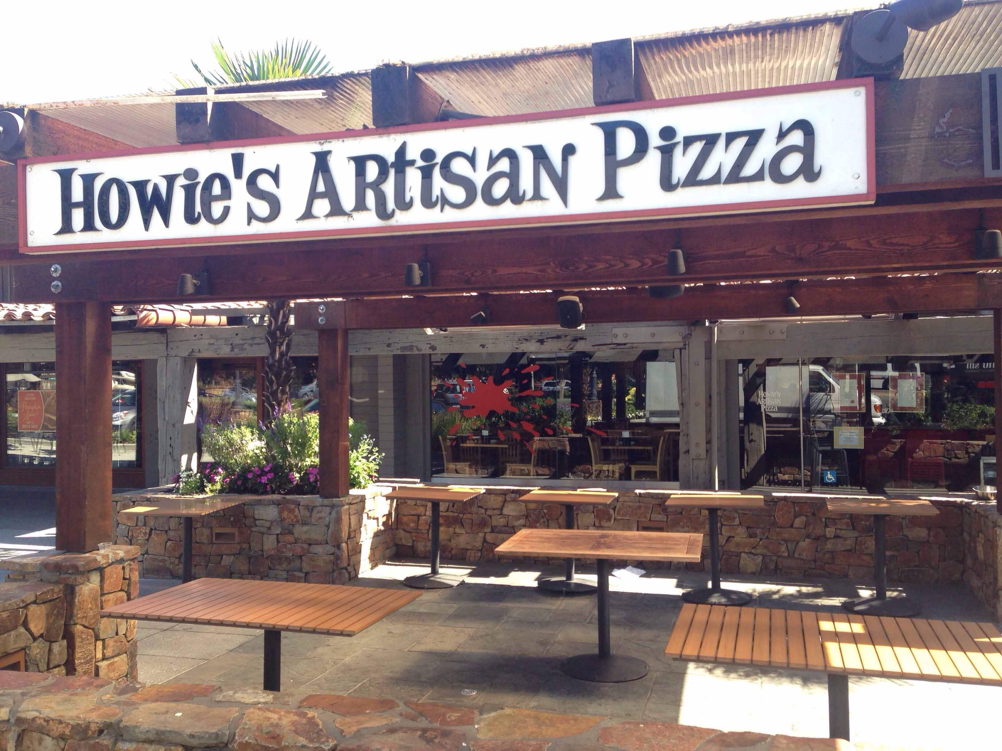 howies artisan pizza