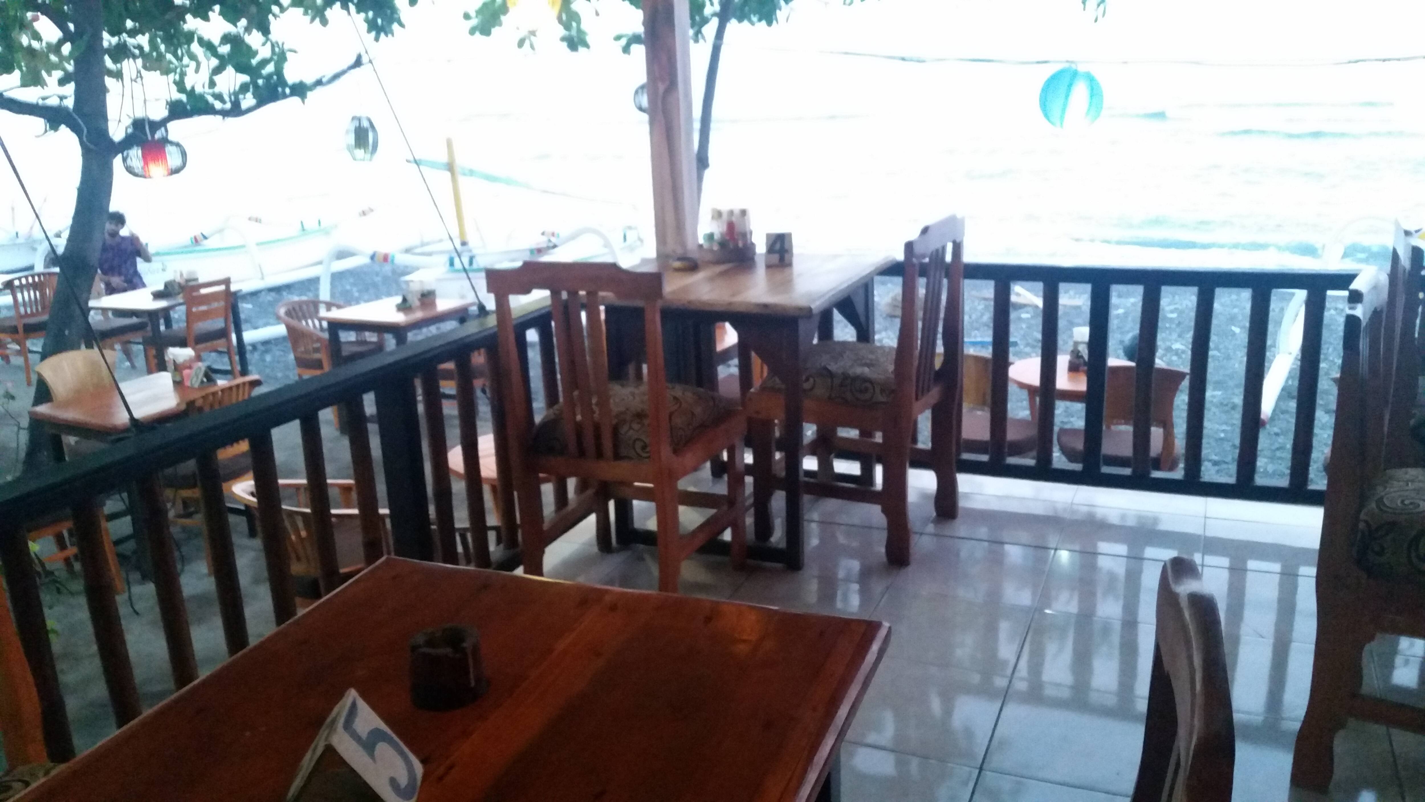 Warung Pantai Amed Bali Zomato Indonesia