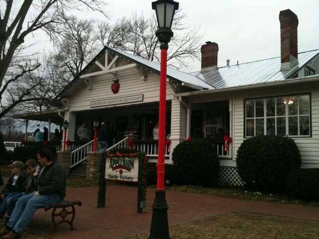 Address Of Apple Barn Cider Mill General Store Sevierville