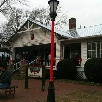 Address Of Apple Barn Cider Mill General Store Sevierville