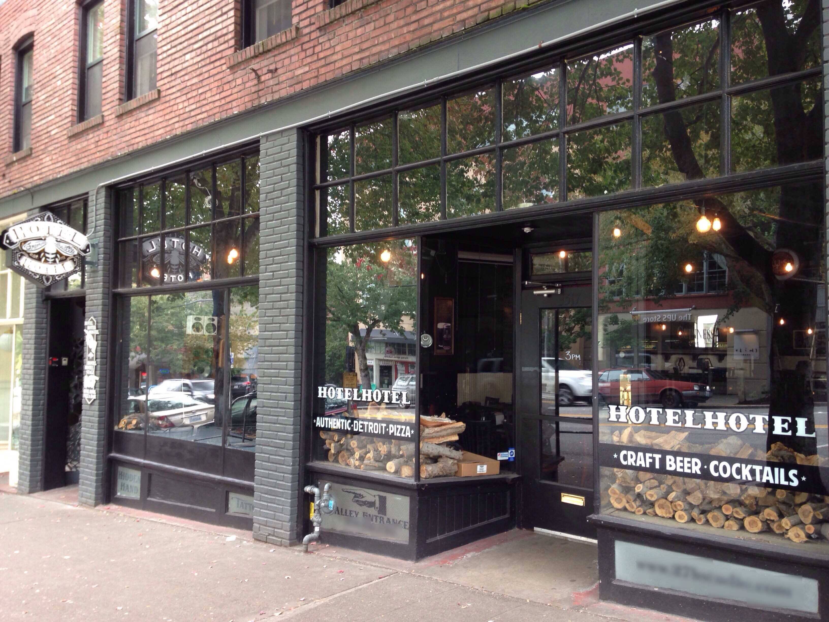 Hotel Hotel Hostel Pizza Bar, Fremont, Seattle