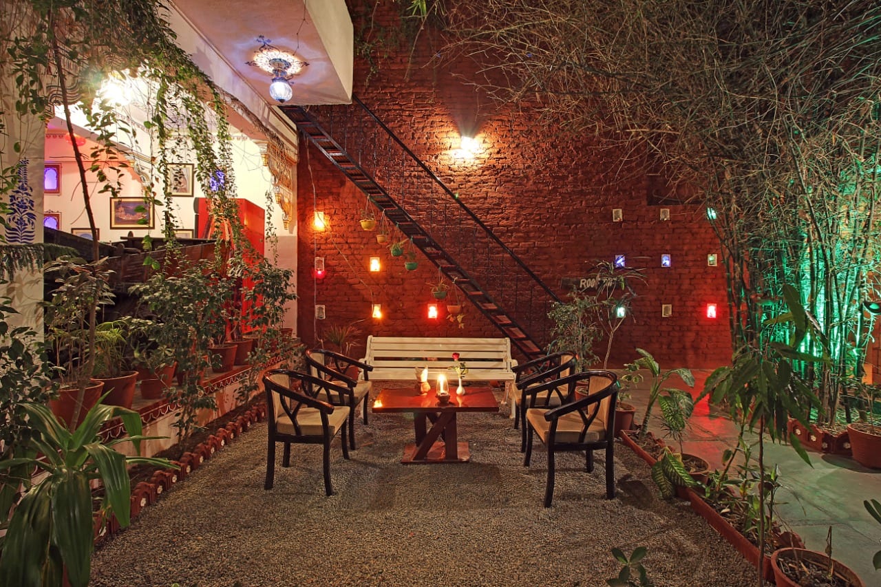 Restaurant image