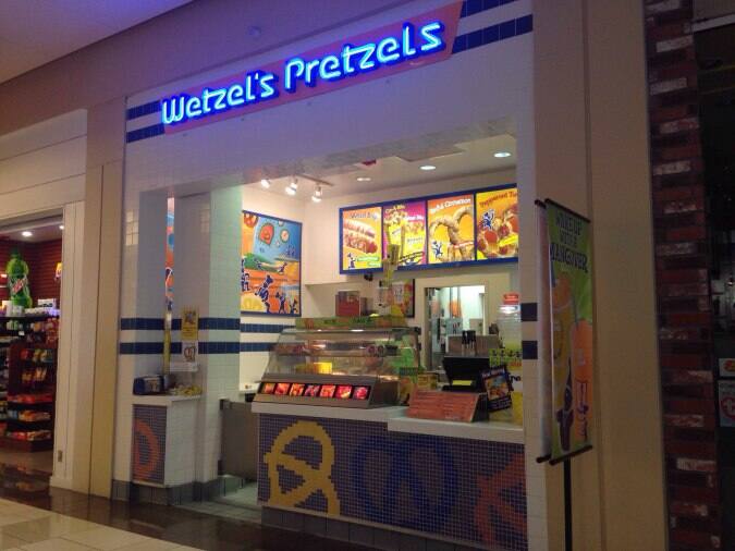 Wetzel's Pretzels, Orland Park, Chicago Urbanspoon/Zomato