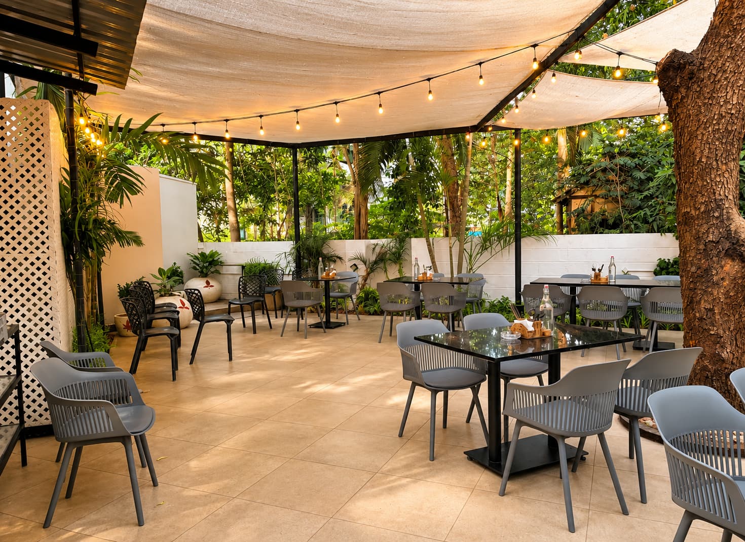 cafes, outdoor cafe near me, outdoor cafes, cafe outdoor seating, cafe with outdoor seating near me - DUCA - img1