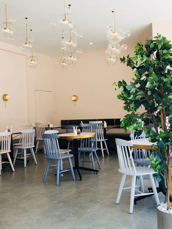 Restaurant image