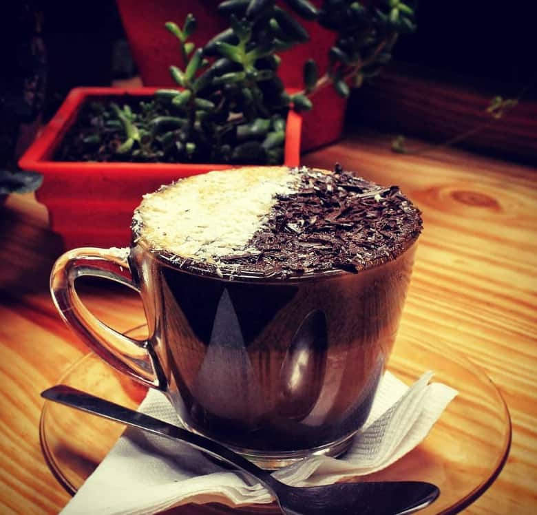 backpacker-friendly restaurants, budget-friendly restaurants, cafes, cheap eats, local eateries, casual dining, hostels with cafes - Café By The Way - img3