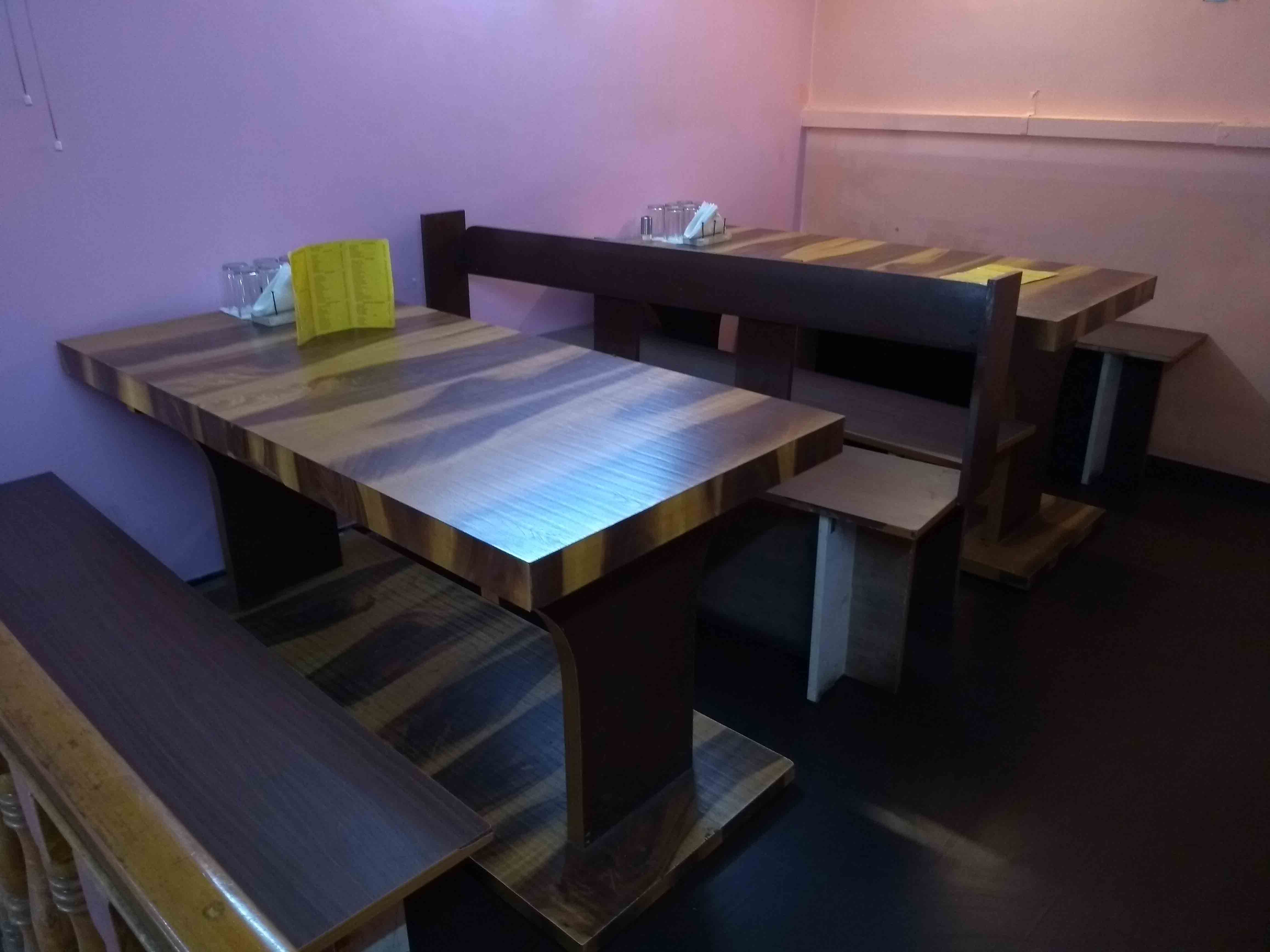 backpacker-friendly restaurants, budget-friendly restaurants, cafes, cheap eats, local eateries, casual dining, hostels with cafes - Funjabi Tandoorzzz - img2