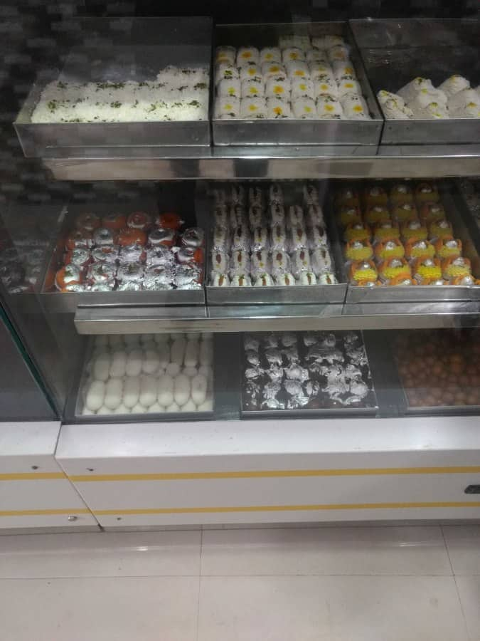 Chowdhry Sweet & Bakery