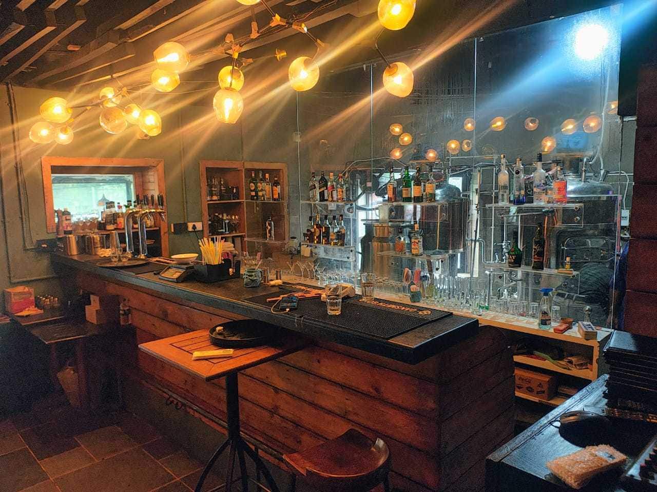 beer bars, craft beer, beer restaurants, breweries, microbreweries, brewpubs, beer pubs, beer lounges, craft beer bars, beer tasting - RoadHouzz - img5