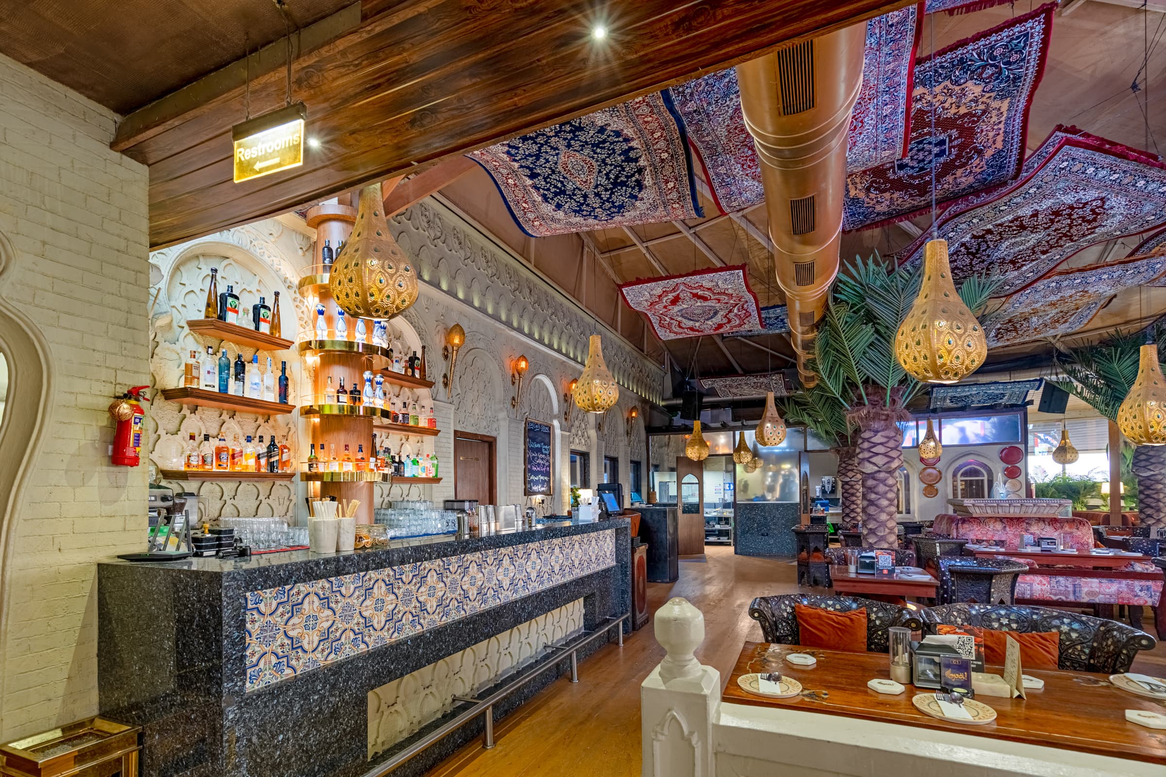 party bars, nightlife, fun bars for groups, night spots, late night bars, night clubs, dance clubs, party clubs near me, nightlife near me - Opa! Bar & Cafe - Peninsula Grand Hotel - img5