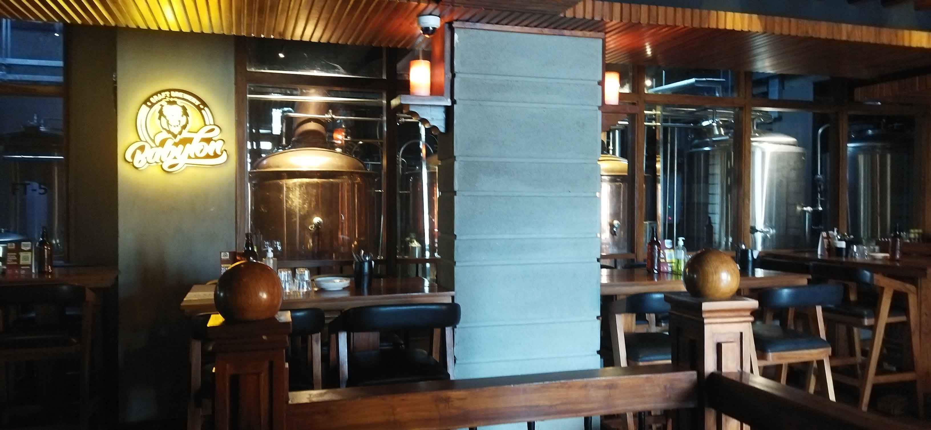 microbreweries, microbreweries near me, craft beer, breweries with food, breweries with food near me, brewery restaurant near me - Babylon Craft Brewery - img5