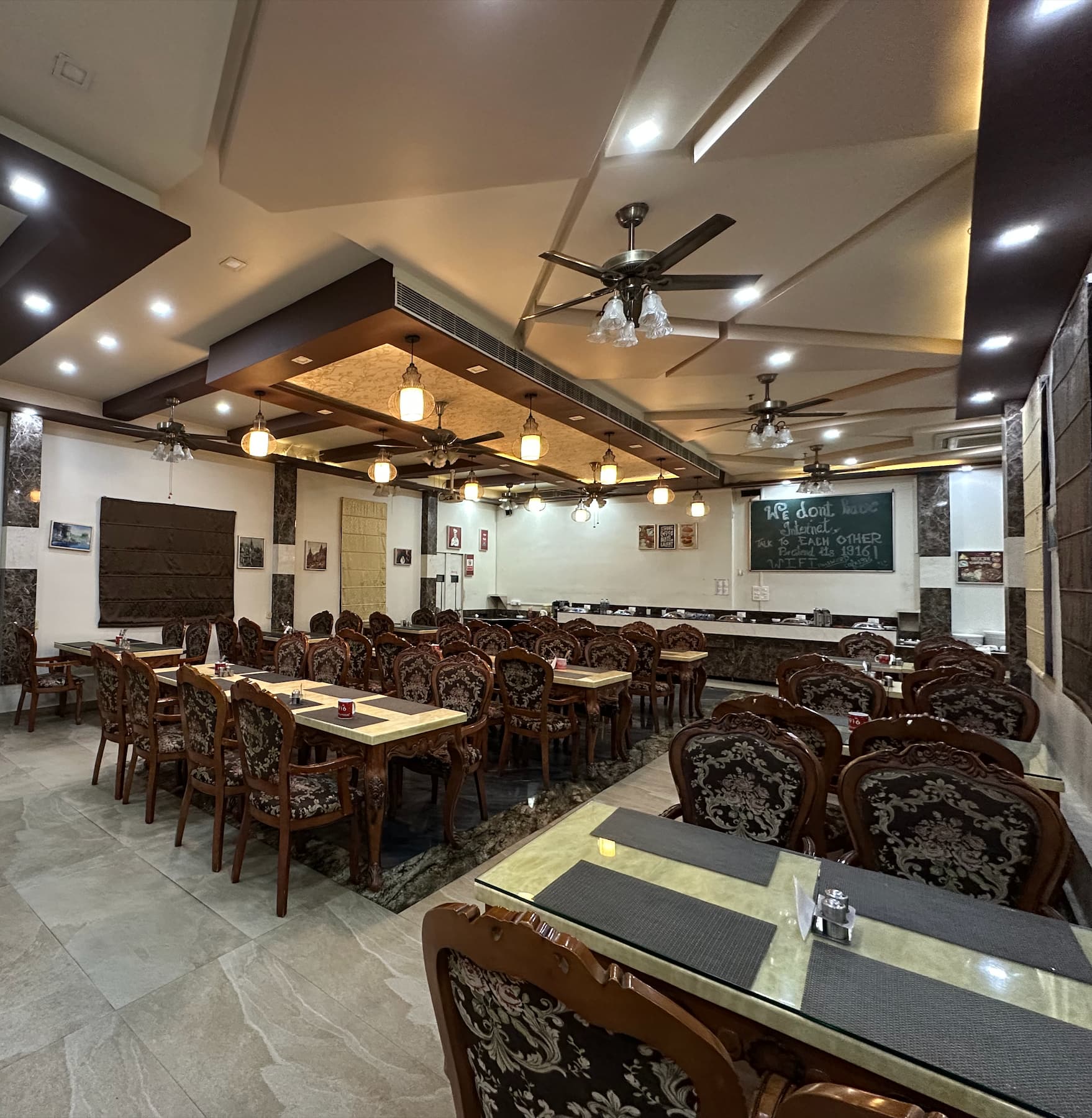 must visit veg restaurants, vegetarian restaurants, pure veg restaurants, veg food, satvik food, north indian veg, thali, local vegetarian food - 1916 Cafe & Restaurant - img3