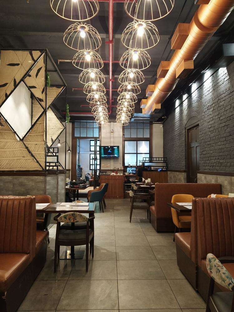 Restaurant image