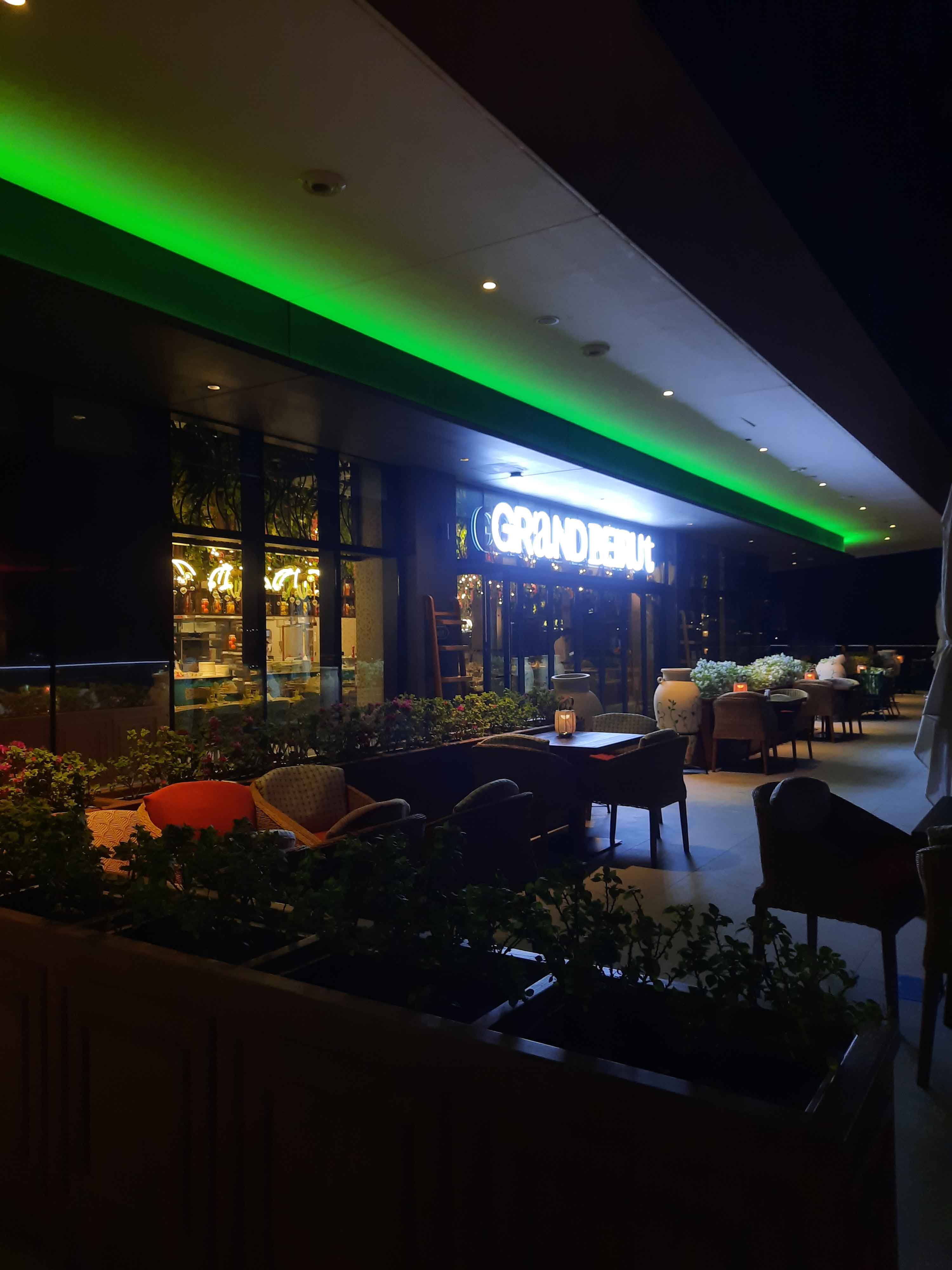 Restaurant image