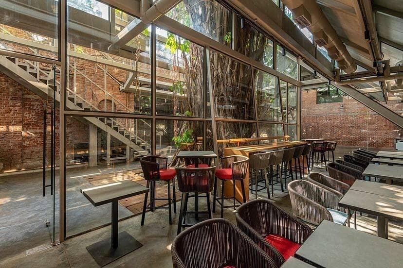 Restaurant image