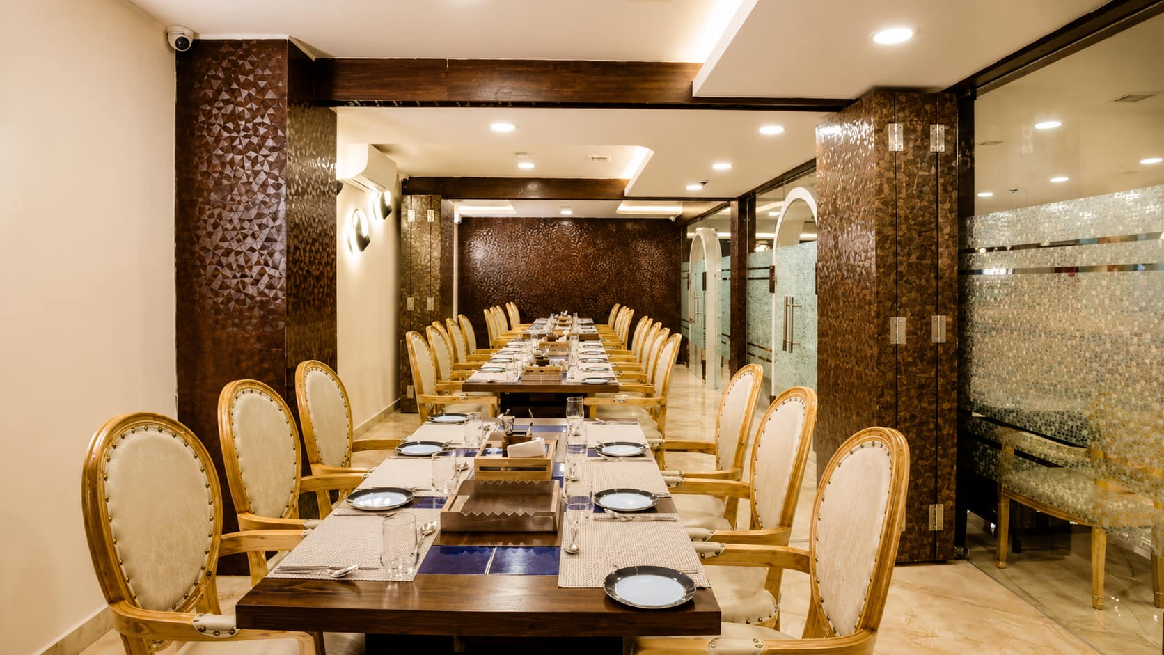 dinner restaurants, dinner spots, dinner dining, fine dining restaurants, casual dining restaurants, rooftop restaurants, family restaurants, romantic restaurants, late night restaurants - Viyyalavari Kitchen - img1