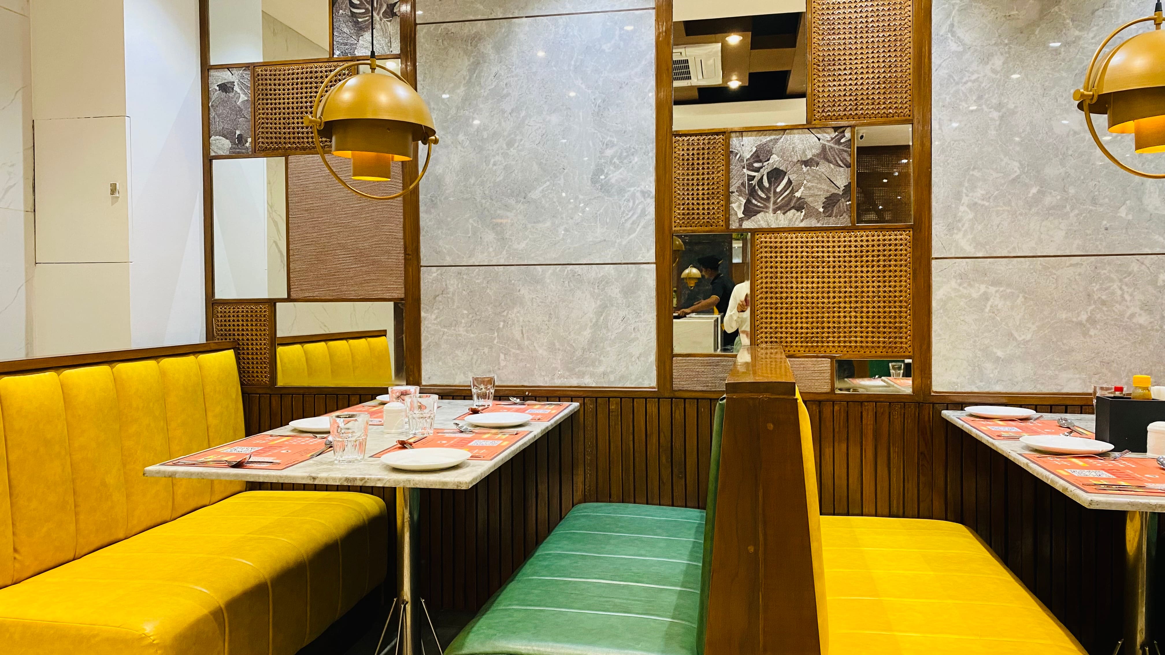 ナガナガチーズです♥ Sazzy Sizzlers | Navrangpura, Ahmedabad | Book Table