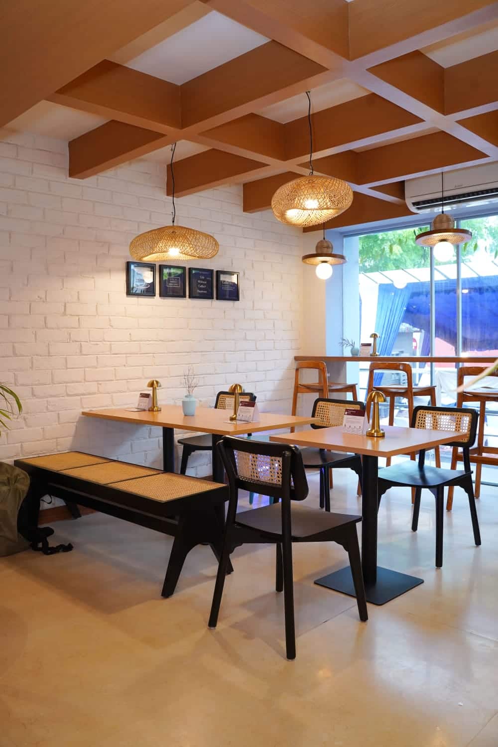 cheap cafes, good cafe in lucknow - Let's Bake Stories - img1