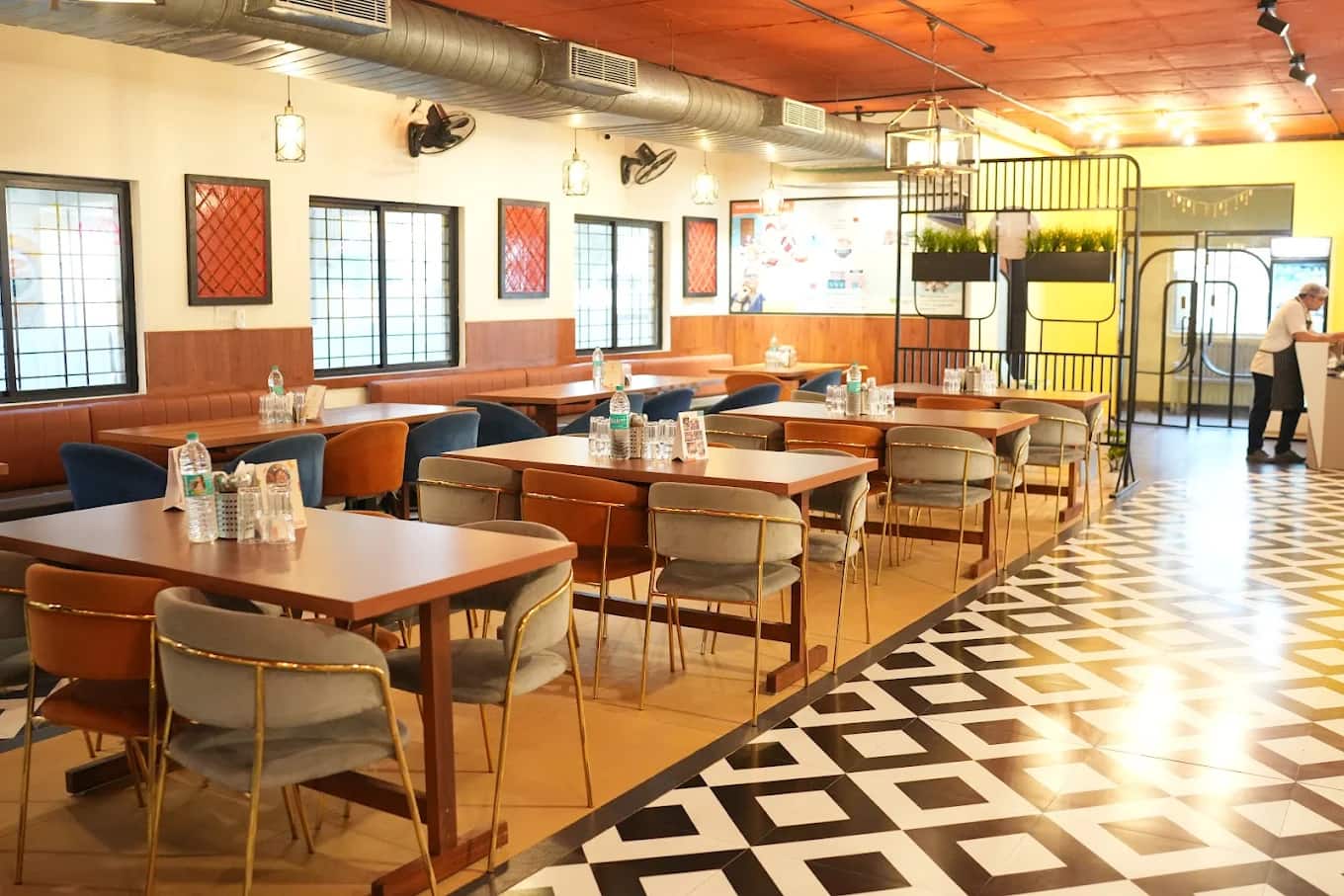family restaurants, family friendly restaurants, vegetarian restaurants, restaurants for families, family dining - The Rasoiya Street - img5