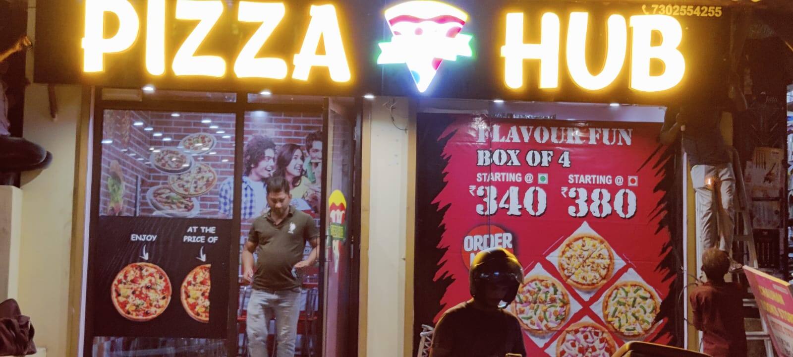 Pizza hub near deals me