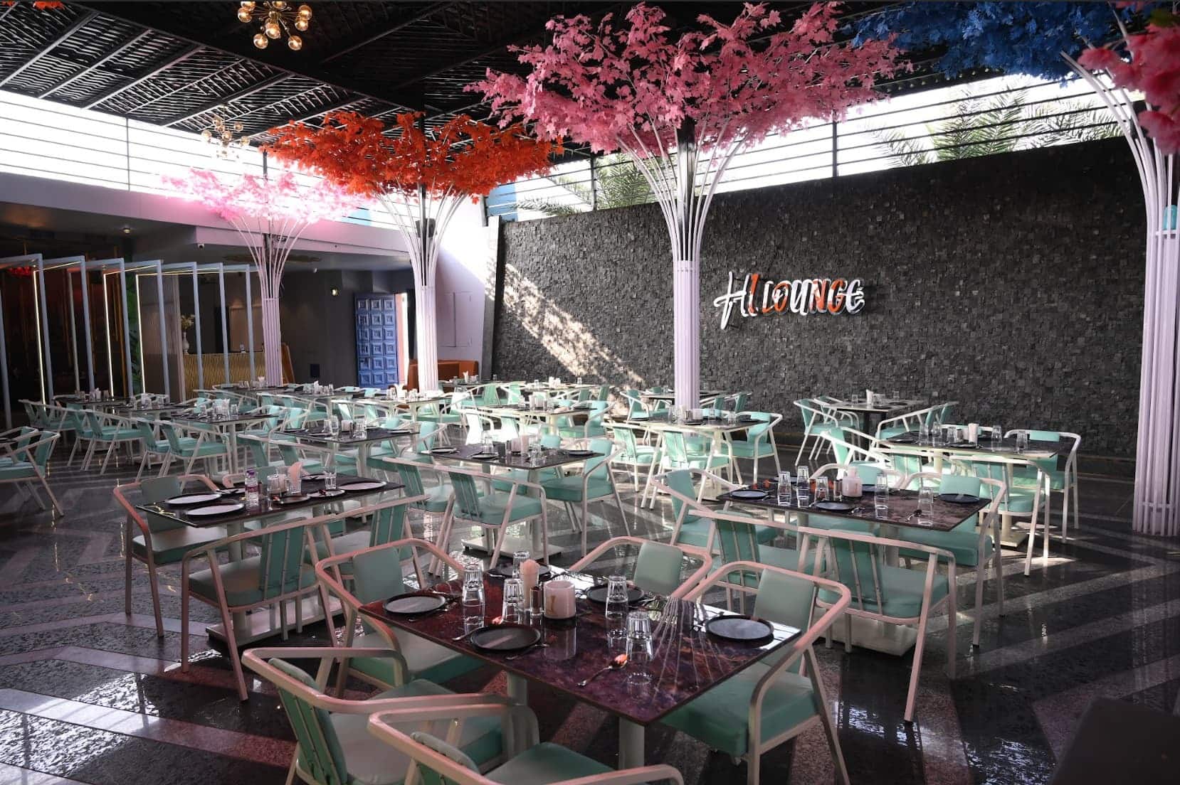 H1 Lounge image
