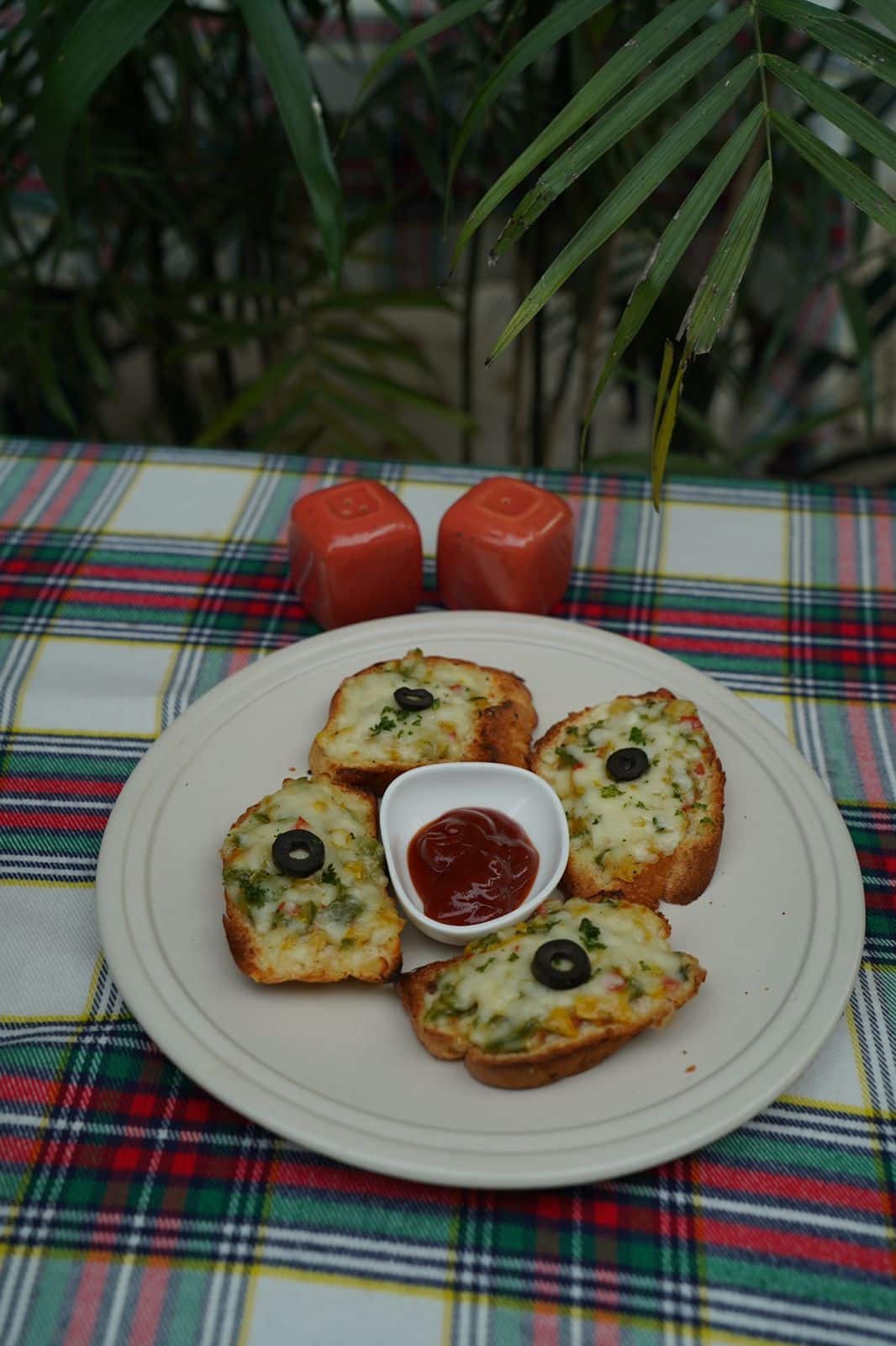 pet friendly places, pet friendly cafes, pet friendly dining, dog friendly restaurants, dog friendly cafes - Cafe Saka - img2
