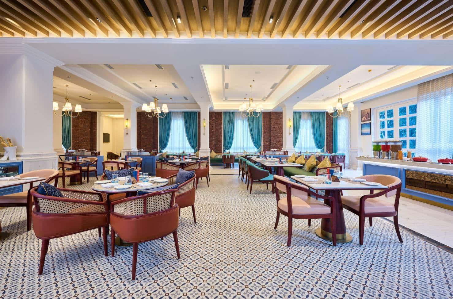 365 All Day Dining Sarovar Premiere image