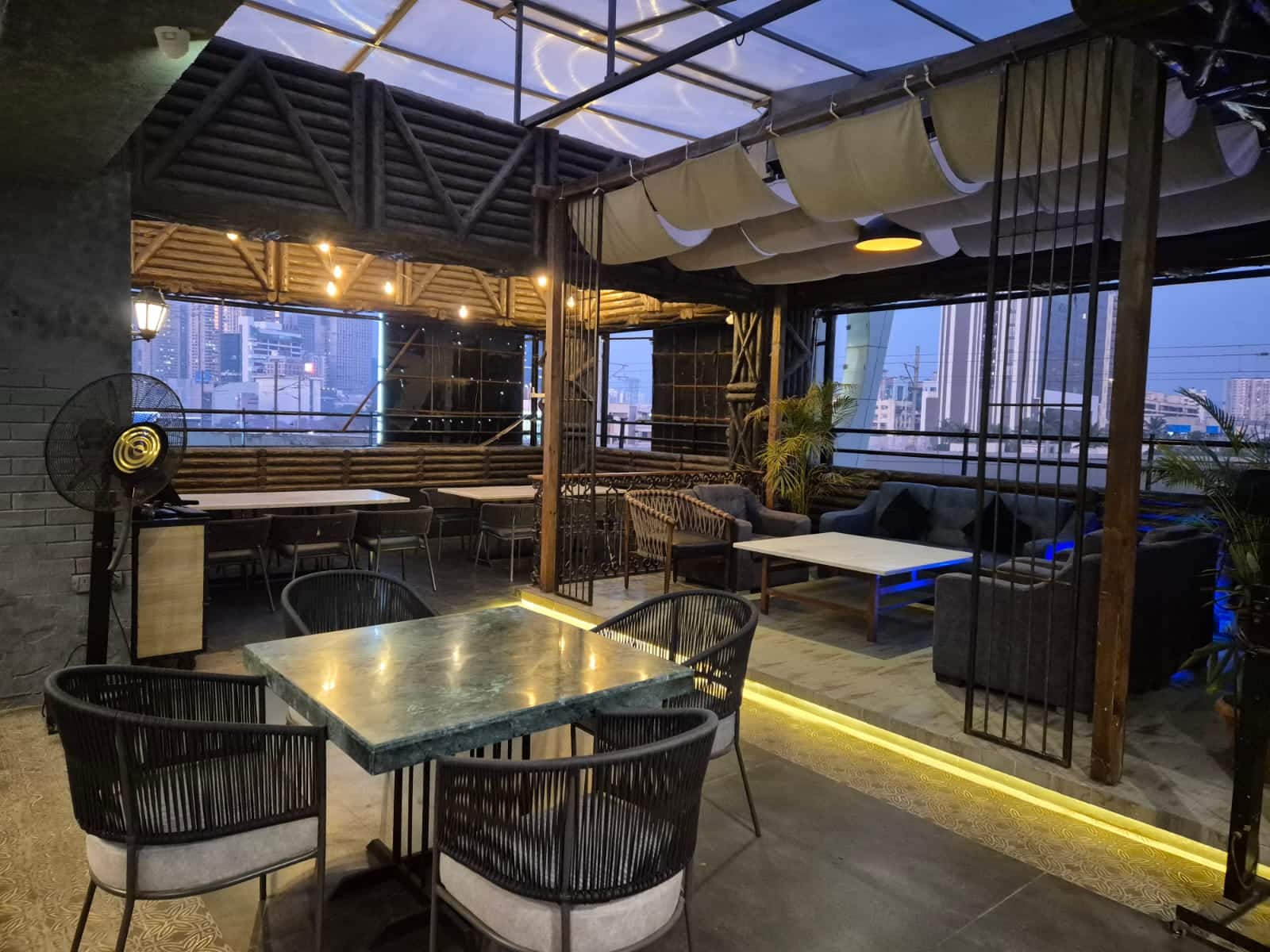 Restaurant image