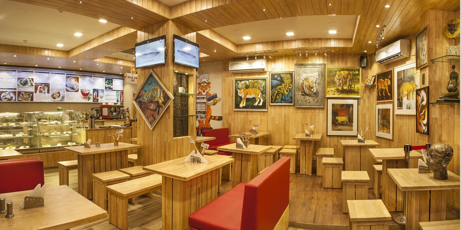 THE ROYAL BENGAL TIGER CAFE, BEST CAFE IN KOLKATA