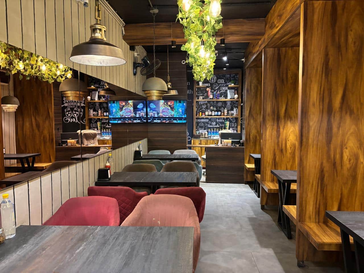 Restaurant image