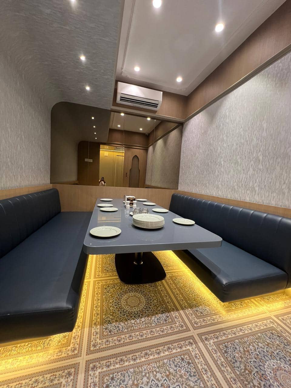 Restaurant image