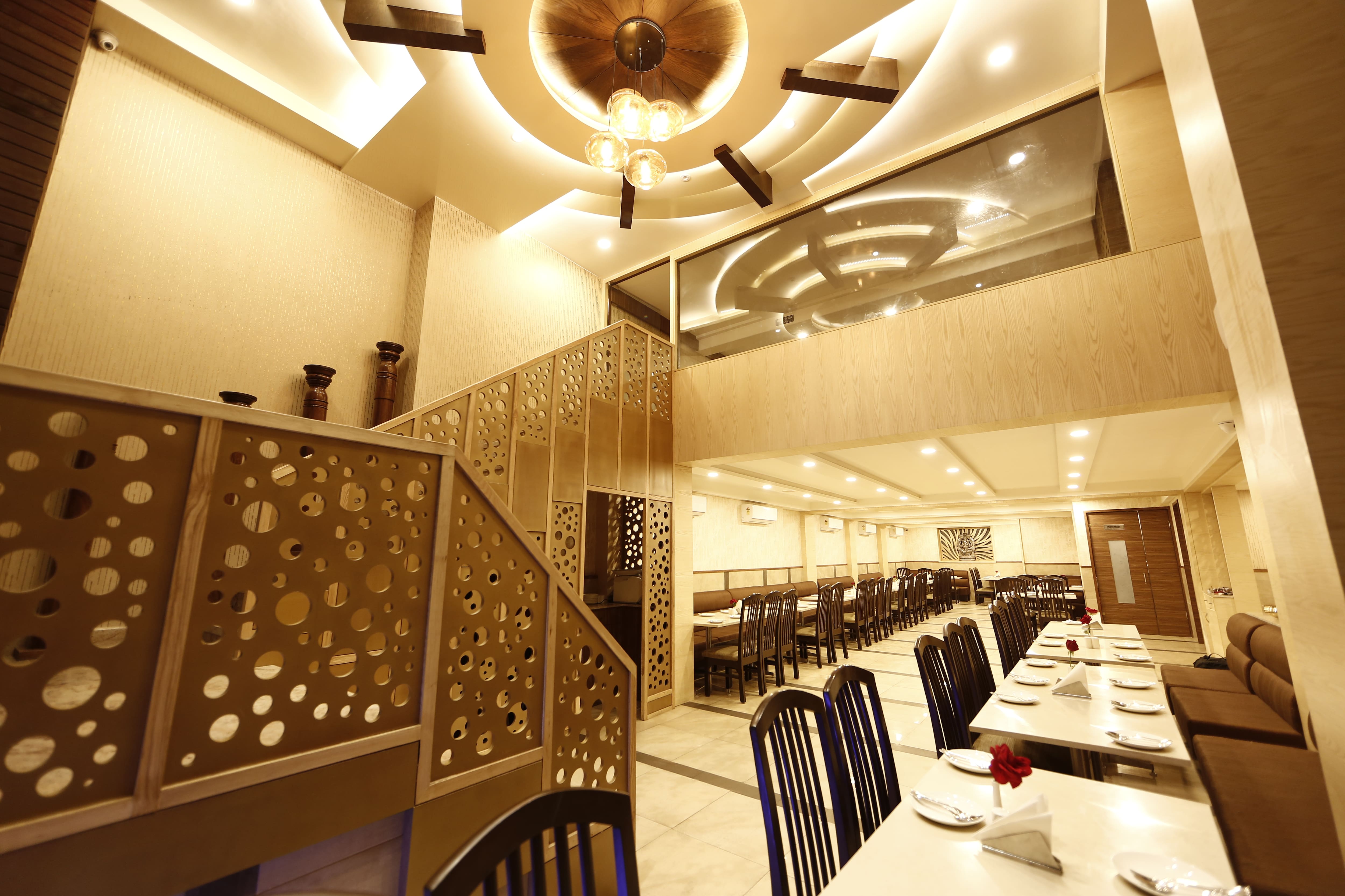 veg restaurants, vegetarian restaurants, family restaurants, veg restaurants near me, vegetarian food, north indian food, thali, paneer, dosa, chole bhature - Govardhan Vegetarian - img4
