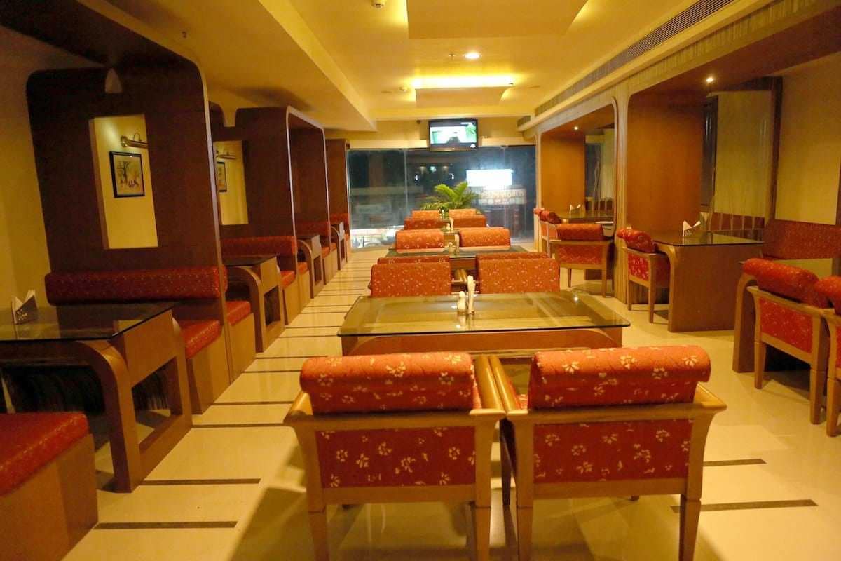 Simply Fish - Hotel Airlink Castle image