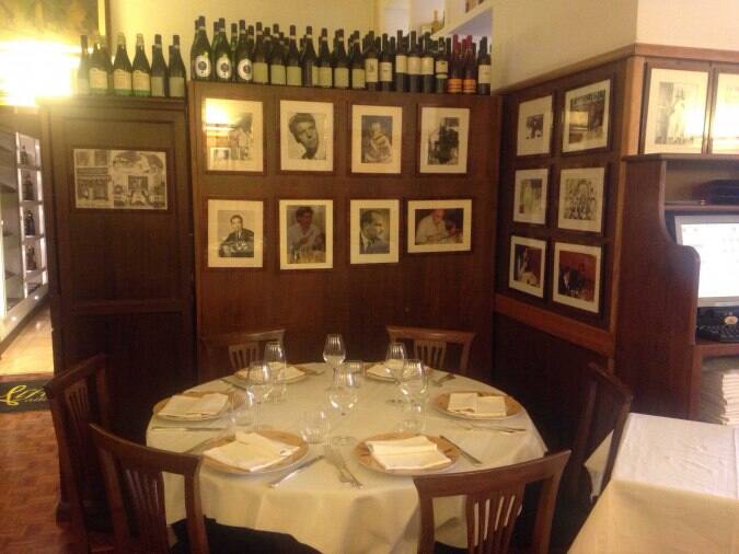 Alfredo alla Scrofa, Spagna, Roma Zomato İtalya