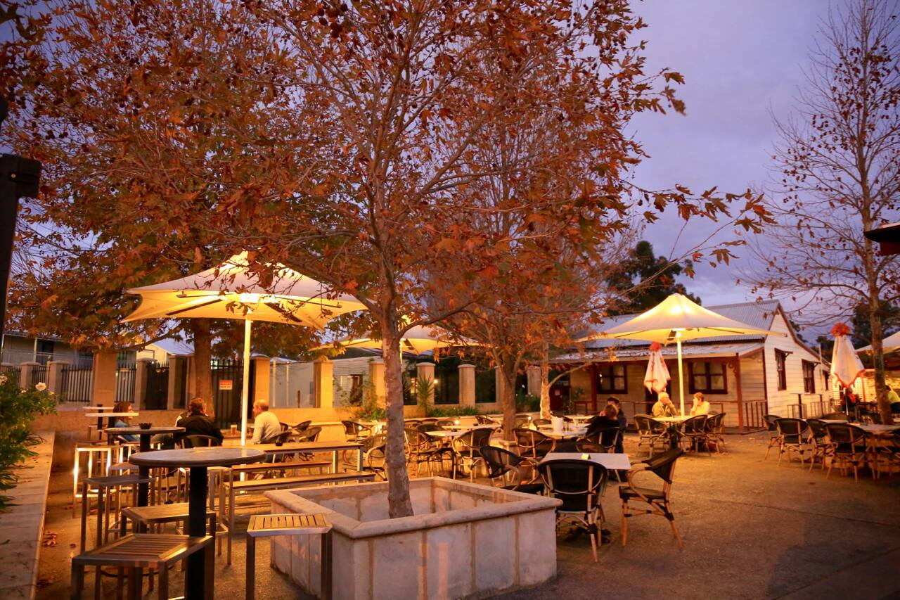 c-y-o-connor-village-pub-piara-waters-perth-zomato