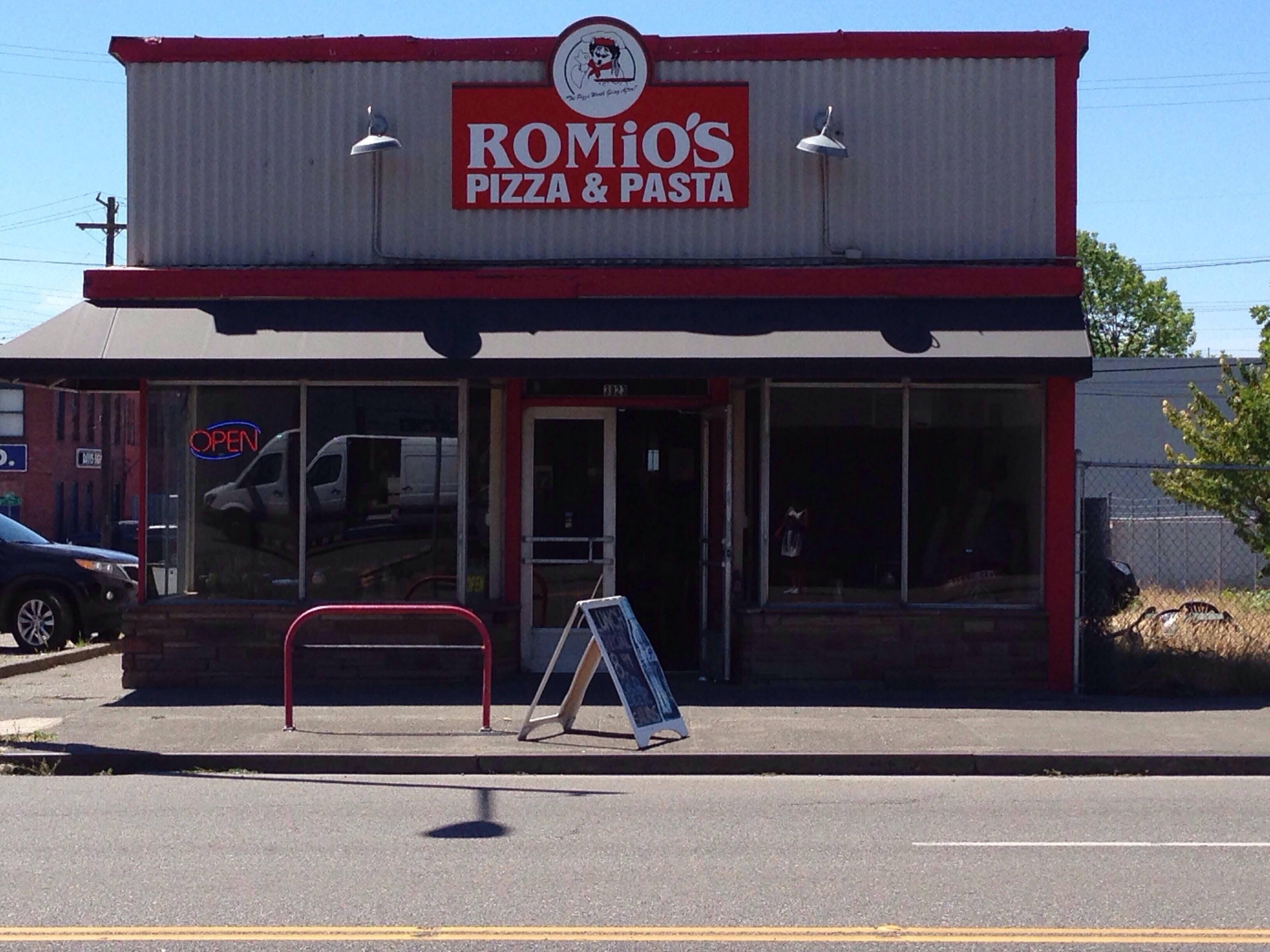 Photos of Romio's Pizza & Pasta, Pictures of Romio's Pizza & Pasta